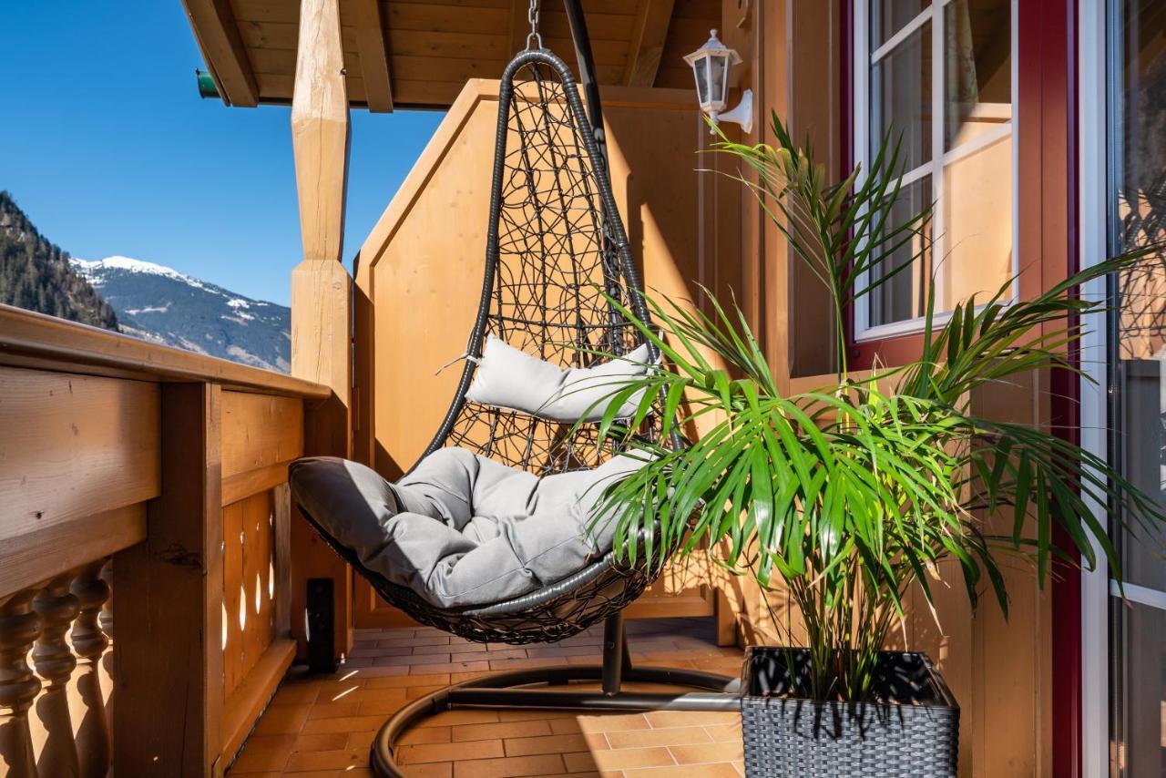 Apparthotel Sonnenhof Mayrhofen Exterior photo
