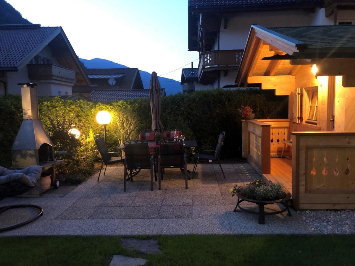 Apparthotel Sonnenhof Mayrhofen Exterior photo